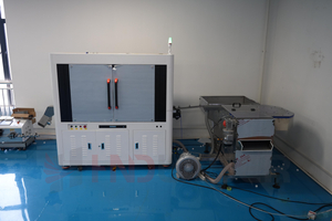 Industrielle Online-Laserkodiermaschine für Flaschenverschlüsse und Verpackungsrückverfolgbarkeit